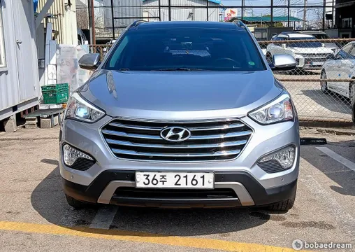 Hyundai Grand Santa Fe (Maxcruz)