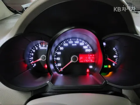 Kia Deluxe