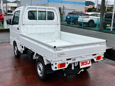 Nissan Clipper Truck