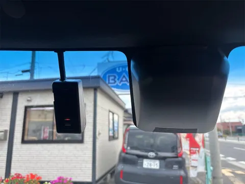 Toyota Pixis Mega
