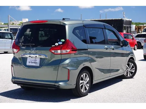Honda Freed Plus