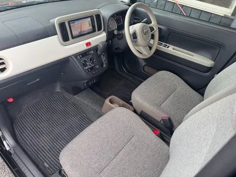 Daihatsu Mira Tocot