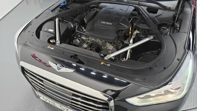 Genesis G90 (EQ900)