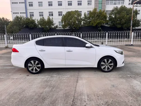 Kia K4