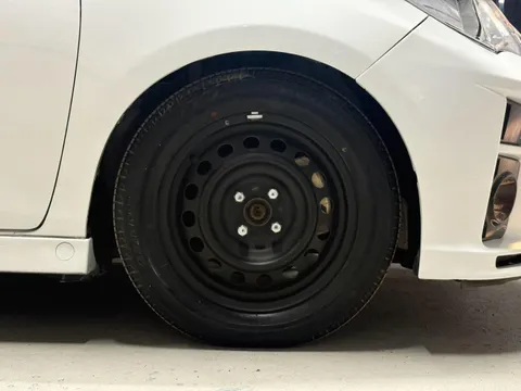 Toyota Yaris (Vitz)