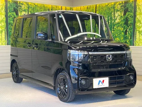 Honda N-BOX Custom