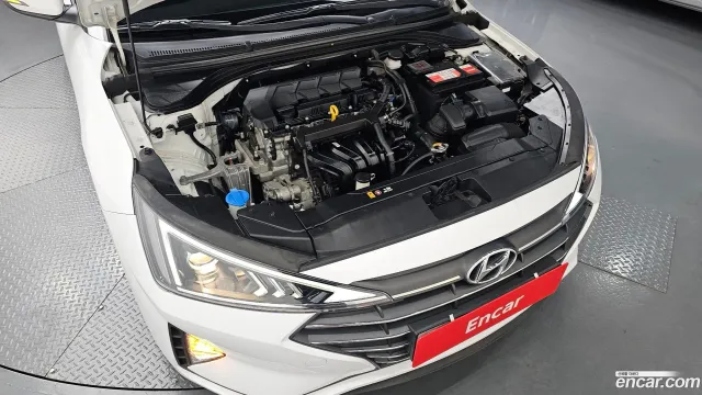 Hyundai Elantra (Avante)