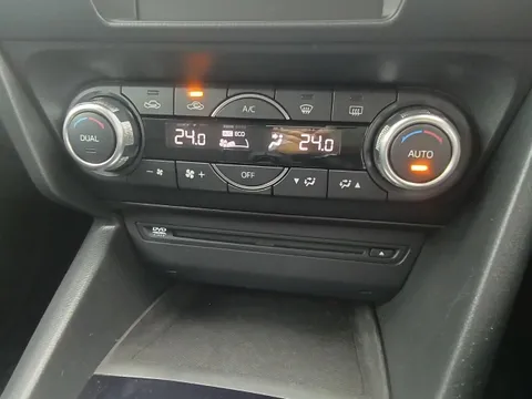 Mazda Axela Sport