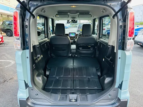Suzuki Spacia Gear