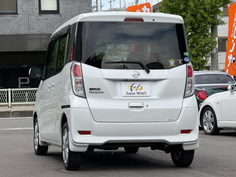 Nissan Dayz Roox