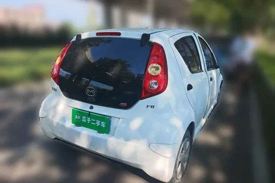 BYD F0