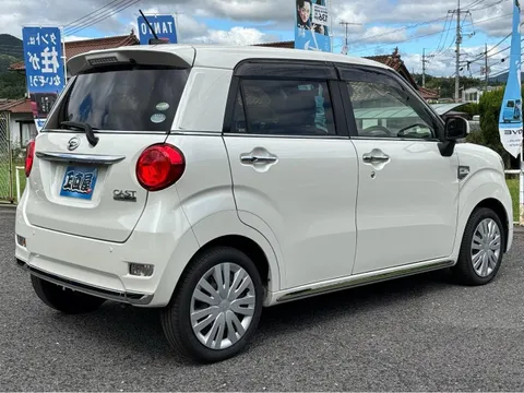 Daihatsu Cast