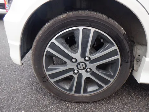 Suzuki Wagon R Stingray