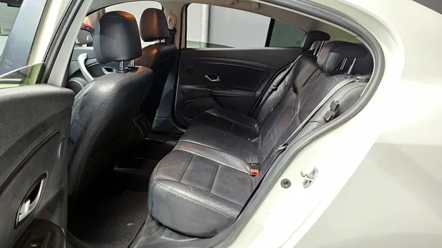 Renault SM3