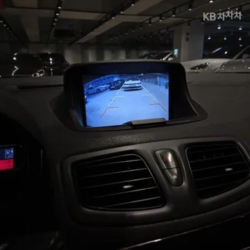 Renault SM3