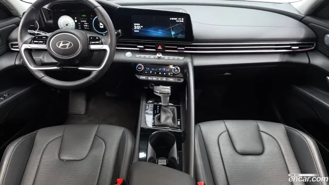 Hyundai Elantra (Avante)
