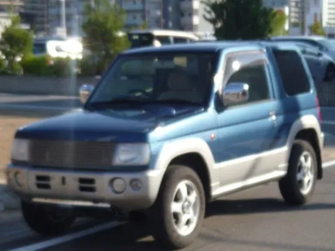 Mitsubishi Pajero Mini