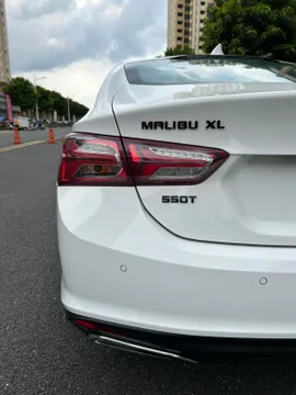 Chevrolet Malibu XL