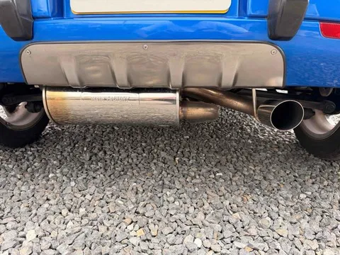 Subaru R2