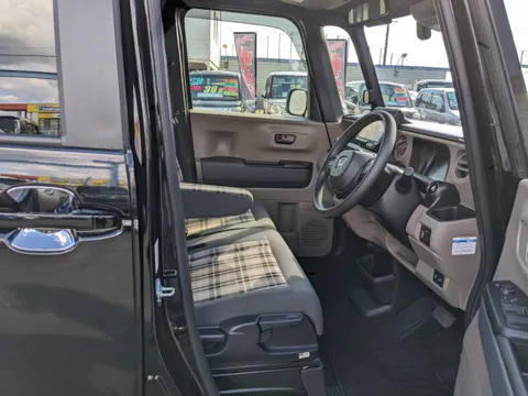 Honda N-BOX Joy