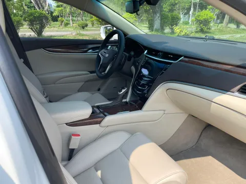 Cadillac XTS
