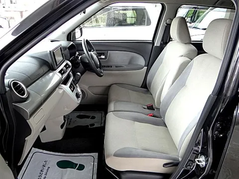 Toyota Pixis Joy