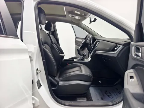 Roewe RX5