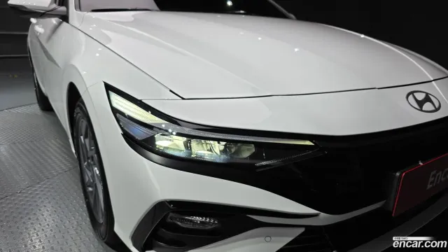 Hyundai Elantra (Avante)