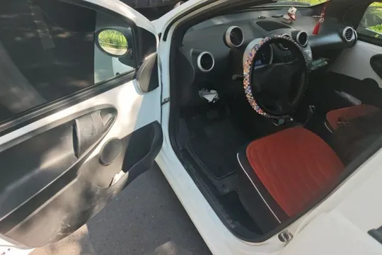 BYD F0