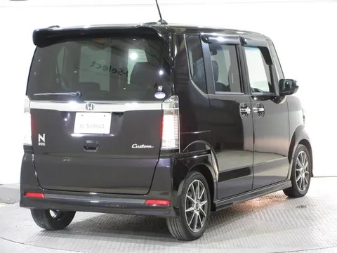 Honda N-BOX Custom