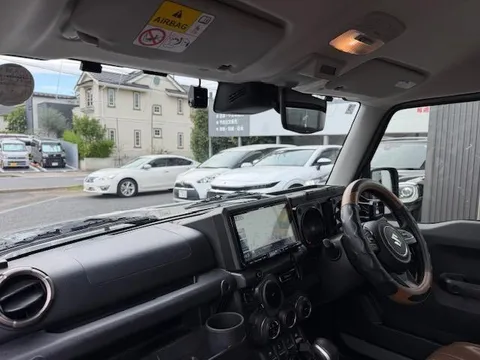 Suzuki Jimny Sierra
