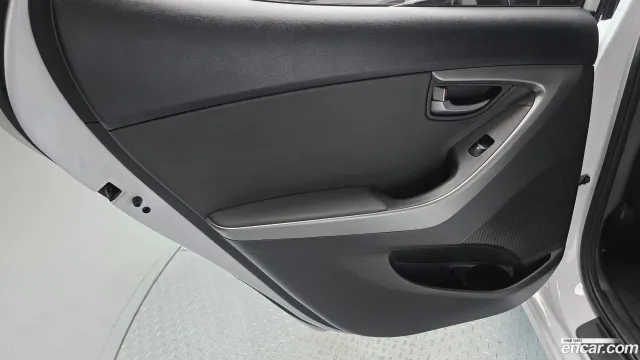 Hyundai Elantra (Avante)