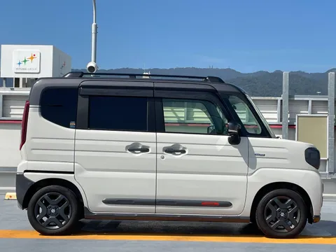 Suzuki Spacia Gear