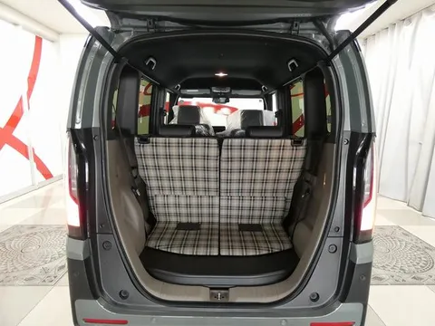 Honda N-BOX Joy