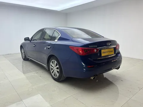 Infiniti Q50L