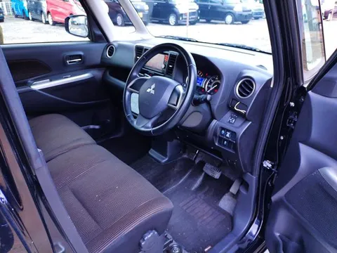 Mitsubishi eK Space Custom