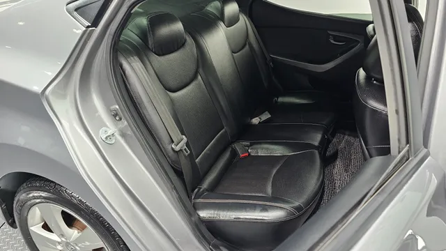 Hyundai Elantra (Avante)