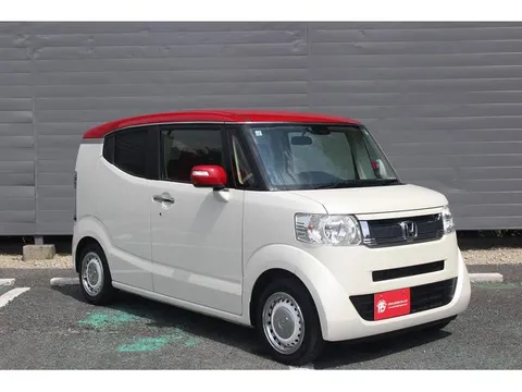 Honda N-BOX Slash