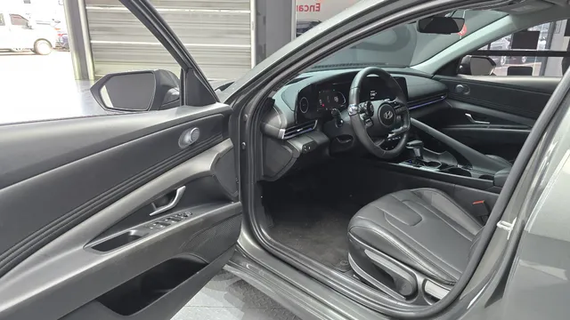 Hyundai Elantra (Avante)
