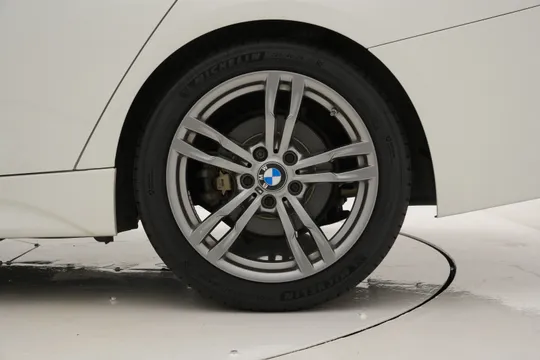BMW BMW
