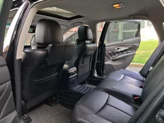 Infiniti Q70