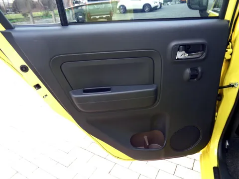Daihatsu Mira Tocot