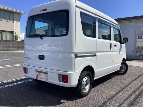 Mitsubishi Minicab Van