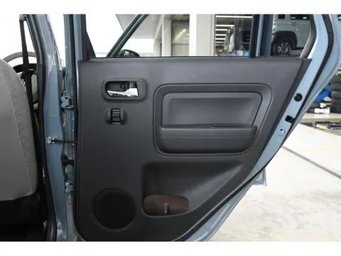 Daihatsu Mira Tocot