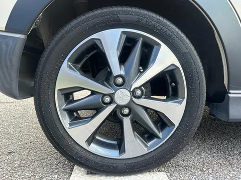 Mitsubishi eK X