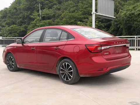 Roewe i5