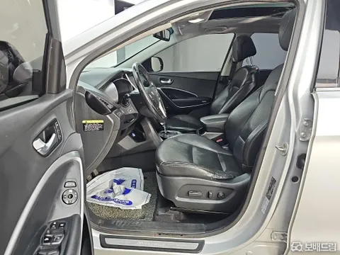 Hyundai Grand Santa Fe (Maxcruz)