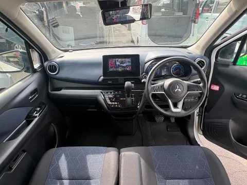 Mitsubishi eK X