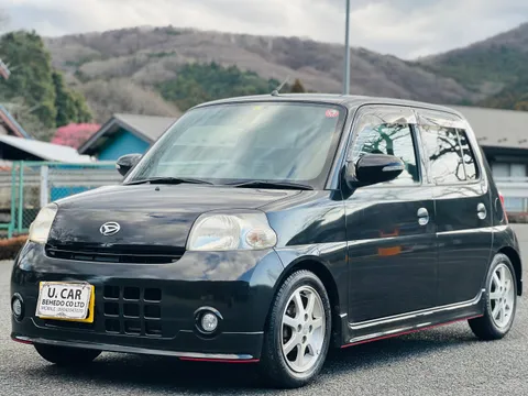 Daihatsu Esse