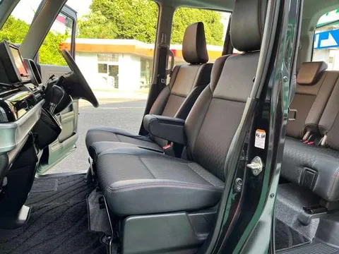 Suzuki Spacia Custom